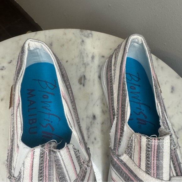 Blowfish Slip On Sneakers Size 8.5 M striped Canvas Upper shoes - Picture 4 of 8